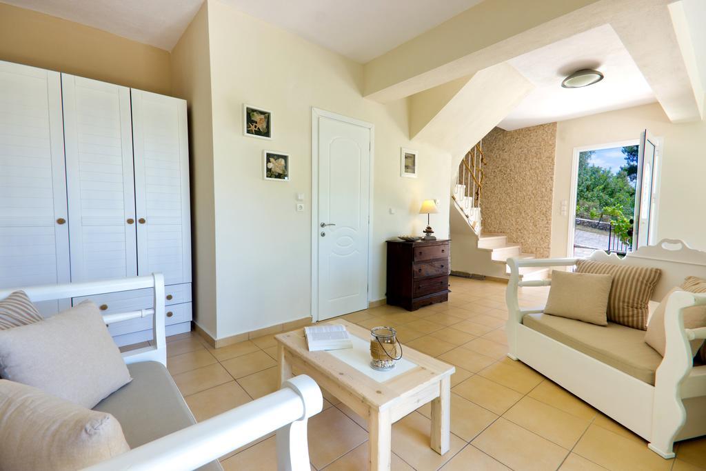 Thassian Villas Limenas  Habitación foto