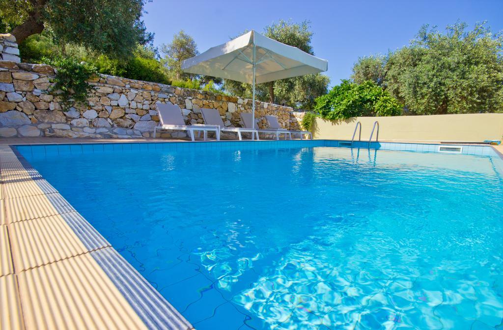 Thassian Villas Limenas  Habitación foto