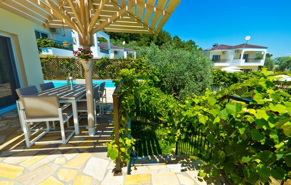 Thassian Villas Limenas  Habitación foto